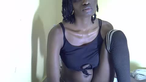Snapshot of lovelymee2 chatting on 10-16-25, 02:23 lovelymee2 online show from 10-16-25, 02:23