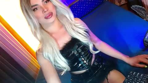 lovelymiss_shyna11 online show from 03-02-26, 09:27