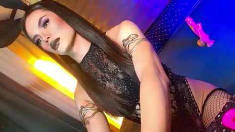 lovelymiss_shyna11 online show from 05-20-26, 02:07