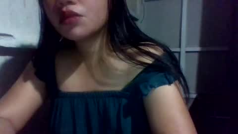 Snapshot of lovelymocha27 chatting on 10-18-25, 04:30 lovelymocha27s online show from 10-18-25, 04:30