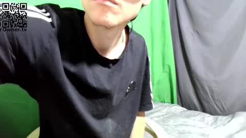 Snapshot of lovelyowner chatting on 11-29-25, 11:52 .com online show from 11-29-25, 11:52