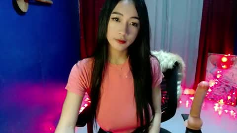 lovelypetite143 online show from 05-06-26, 10:20