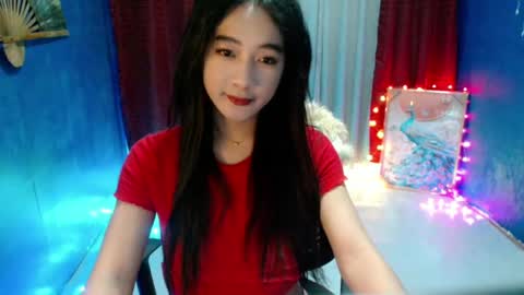 lovelypetite143 online show from 08-01-26, 08:24