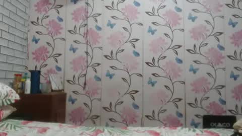 Snapshot of lovelyquey chatting on 02-22-25, 08:53 Angelquey online show from 02-22-25, 08:53