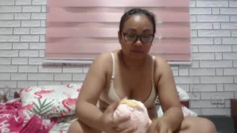 Snapshot of lovelyquey chatting on 03-08-25, 10:43 Angelquey online show from 03-08-25, 10:43