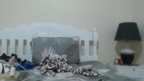 Snapshot of lovelyquey chatting on 09-20-25, 08:21 Angelquey online show from 09-20-25, 08:21