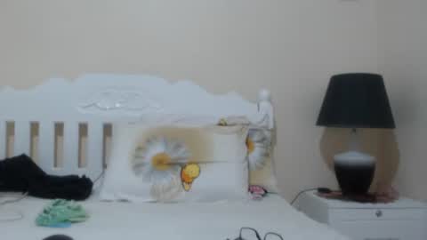 Snapshot of lovelyquey chatting on 10-07-25, 08:50 Angelquey online show from 10-07-25, 08:50