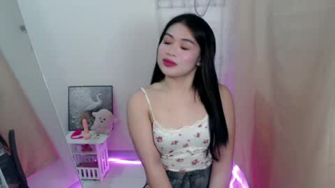 Snapshot of lovelyrhean chatting on 07-06-26, 06:21 Rhean online show from 07-06-26, 06:21