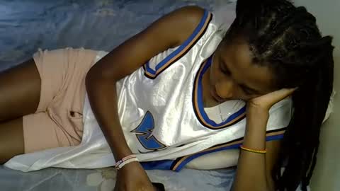 lovelytin online show from 11-10-25, 08:57