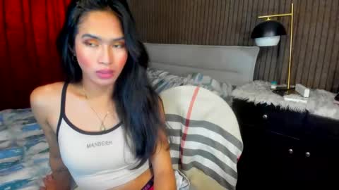Snapshot of lovemarie19x chatting on 01-27-25, 03:47 pauleen online show from 01-27-25, 03:47