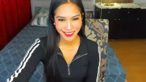 Snapshot of lovemarie19x chatting on 09-28-25, 05:02 pauleen online show from 09-28-25, 05:02