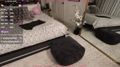 Snapshot of lovemoscarlett chatting on 02-01-25, 12:51 Scarlett online show from 02-01-25, 12:51