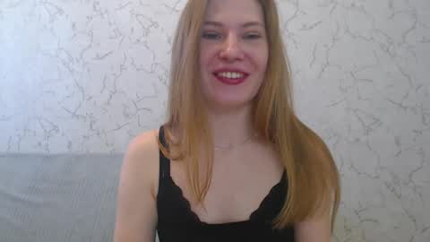 Snapshot of lovepeanutgirl chatting on 02-22-25, 11:35 Mary Love online show from 02-22-25, 11:35
