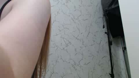 Mary Love online show from 11-03-25, 03:13