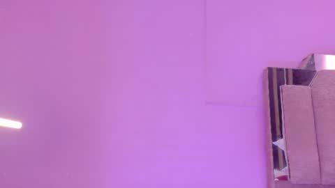 L O V E  online show from 07-22-26, 12:08