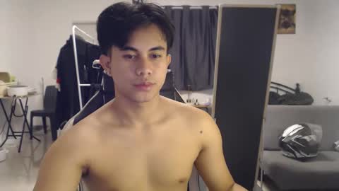 loverboyph04 online show from 09-22-25, 06:15