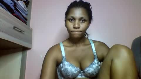 Snapshot of lovergal257 chatting on 05-10-26, 08:03 lovergal257 online show from 05-10-26, 08:03