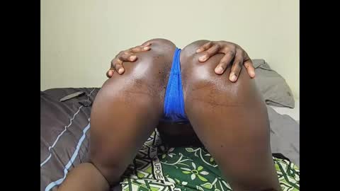 Snapshot of lovergirl2003 chatting on 01-25-25, 03:20 Kate online show from 01-25-25, 03:20