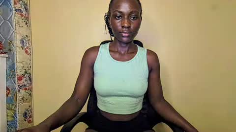 Snapshot of lovergirl2003 chatting on 10-13-25, 10:15 Kate online show from 10-13-25, 10:15