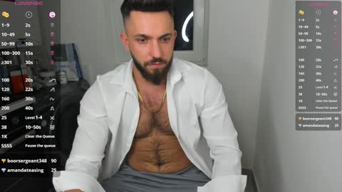 Snapshot of lovermike_ chatting on 01-01-25, 12:11 Mike online show from 01-01-25, 12:11