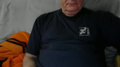 Snapshot of loveroflatinas1 chatting on 11-15-25, 07:54 loveroflatinas1 online show from 11-15-25, 07:54