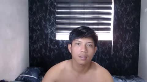 Snapshot of loverph15 chatting on 04-23-26, 07:09 loverph15 online show from 04-23-26, 07:09