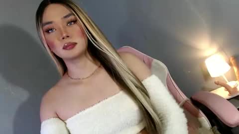 Snapshot of lovers_moon22 chatting on 12-03-24, 11:02 lovers moon22 online show from 12-03-24, 11:02