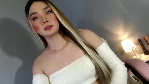 Snapshot of lovers_moon22 chatting on 12-09-24, 05:40 lovers moon22 online show from 12-09-24, 05:40