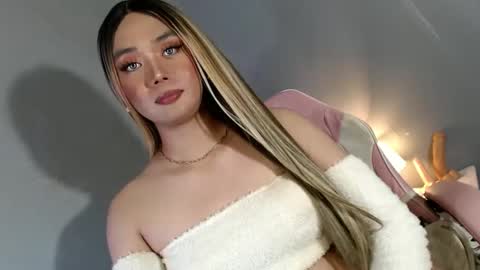 Snapshot of lovers_moon22 chatting on 01-10-25, 03:50 lovers moon22 online show from 01-10-25, 03:50