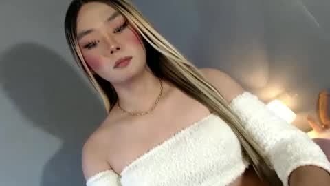 Snapshot of lovers_moon22 chatting on 01-17-25, 11:40 lovers moon22 online show from 01-17-25, 11:40