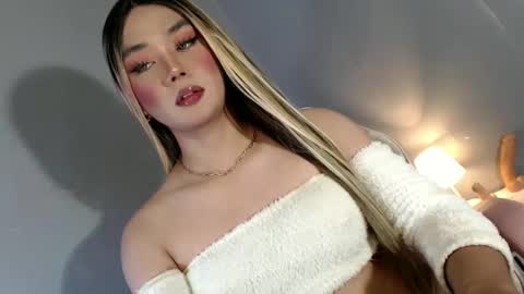 Snapshot of lovers_moon22 chatting on 01-19-25, 09:45 lovers moon22 online show from 01-19-25, 09:45