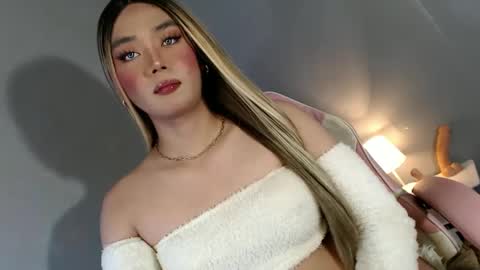 Snapshot of lovers_moon22 chatting on 01-22-25, 10:05 lovers moon22 online show from 01-22-25, 10:05