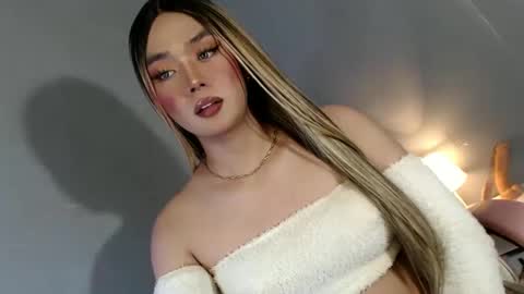 Snapshot of lovers_moon22 chatting on 01-26-25, 01:09 lovers moon22 online show from 01-26-25, 01:09