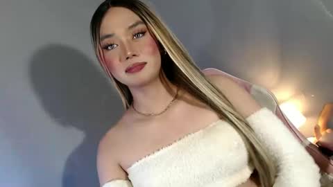 Snapshot of lovers_moon22 chatting on 01-31-25, 12:06 lovers moon22 online show from 01-31-25, 12:06