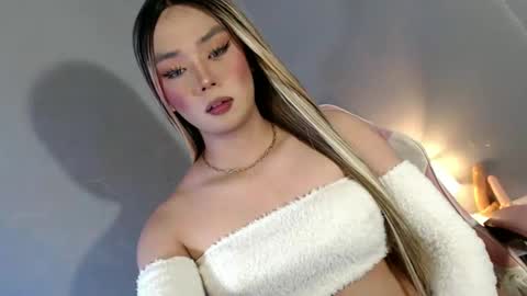 Snapshot of lovers_moon22 chatting on 02-10-25, 11:13 lovers moon22 online show from 02-10-25, 11:13