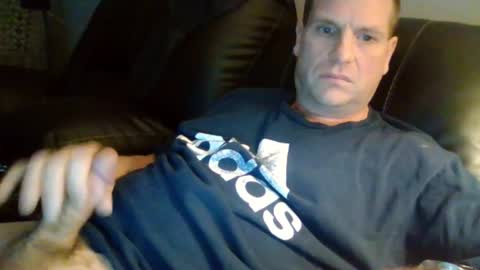 lovetocum37 online show from 01-30-25, 03:22