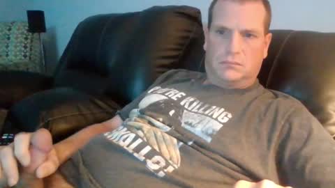 lovetocum37 online show from 10-29-25, 03:47