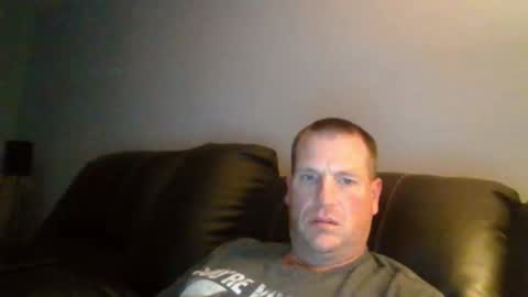 lovetocum37 online show from 11-17-25, 03:01