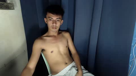 Snapshot of lovetosuckxox chatting on 02-14-25, 08:21 lovetosuckxox online show from 02-14-25, 08:21