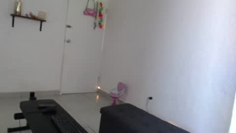 Snapshot of loveuniverse8 chatting on 07-27-26, 04:36 cutelucy 3 online show from 07-27-26, 04:36