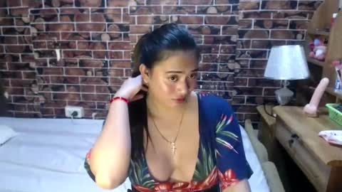 Snapshot of loveyoureign06 chatting on 01-12-25, 11:26 Ryn online show from 01-12-25, 11:26