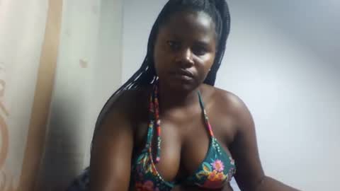 Snapshot of lovie_paula chatting on 09-17-25, 01:35 lovie_paula online show from 09-17-25, 01:35