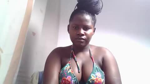 Snapshot of lovie_paula chatting on 09-28-25, 03:06 lovie_paula online show from 09-28-25, 03:06