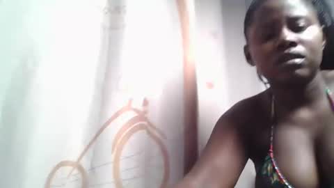 Snapshot of lovie_paula chatting on 10-01-25, 01:11 lovie_paula online show from 10-01-25, 01:11