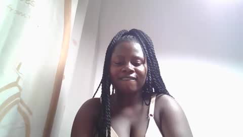 Snapshot of lovie_paula chatting on 10-16-25, 10:22 lovie_paula online show from 10-16-25, 10:22