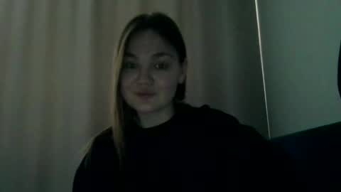 Snapshot of loviesimone chatting on 02-28-26, 11:00 loviesimone online show from 02-28-26, 11:00