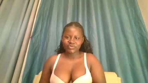 loviett online show from 06-17-26, 04:37