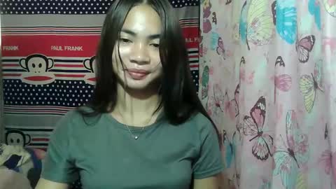loving_rhean online show from 05-20-26, 04:07