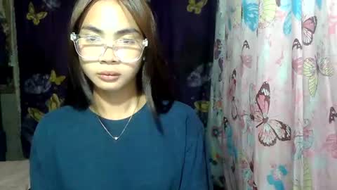 loving_rhean online show from 06-12-26, 12:15