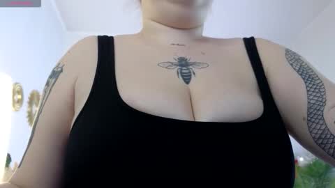 Call me Aphrodite online show from 02-25-26, 07:51